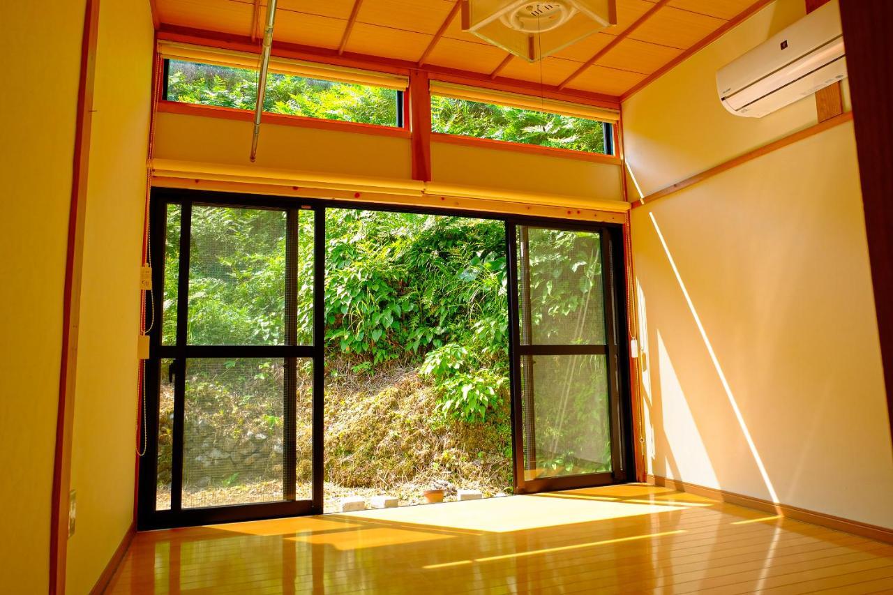 四万十川まで歩いて行ける 一棟まるっと貸し切りの宿 Gu Shimanto  Exterior photo